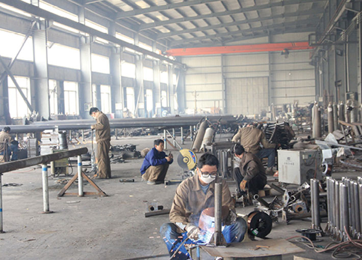 High pole lights are irreplaceable