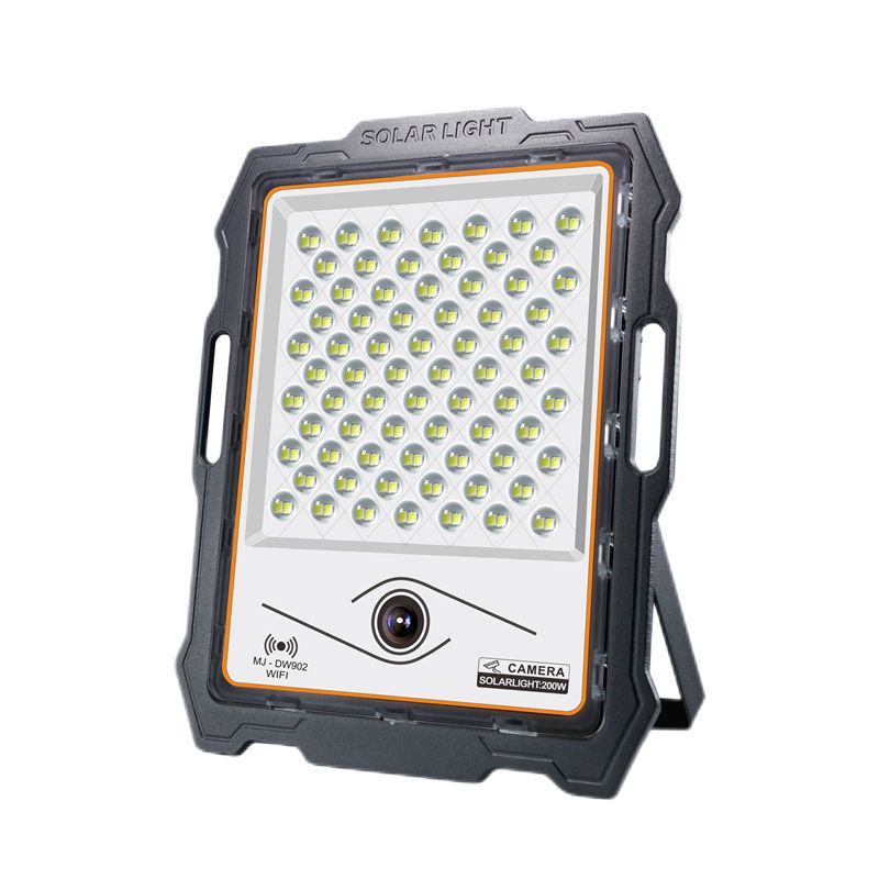 Outdoor High Lumens IP67 Waterproof solar flood light 200w with cctv camera - Image 4