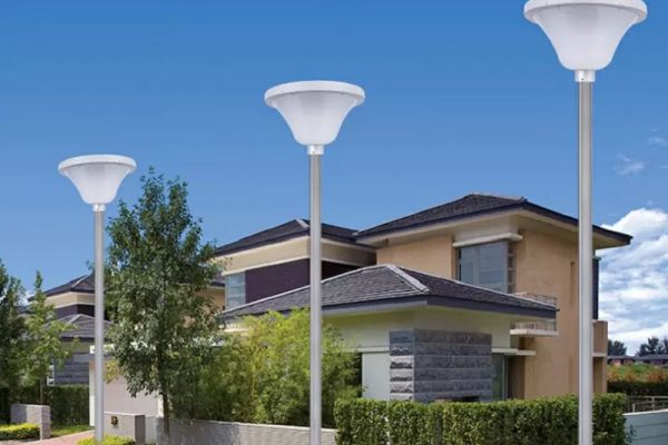 Several factors affecting the service life of solar street Light are analyzed