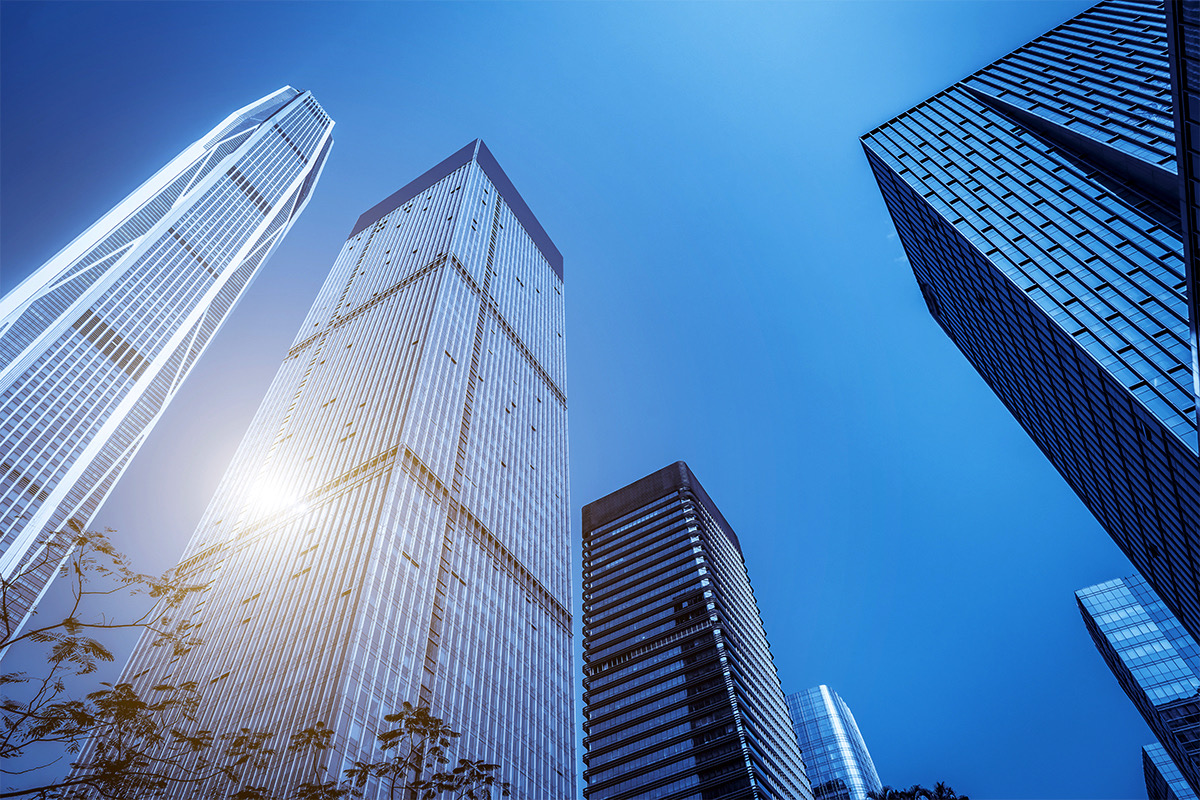 Linear LED Fixtures for Media Facades and Architectural Lighting